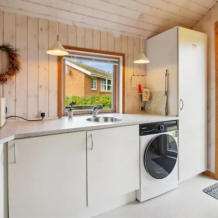 Elmine - 700m From The Sea By Interhome Feriehus *