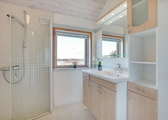 Elmine - 700m From The Sea By Interhome Feriehus