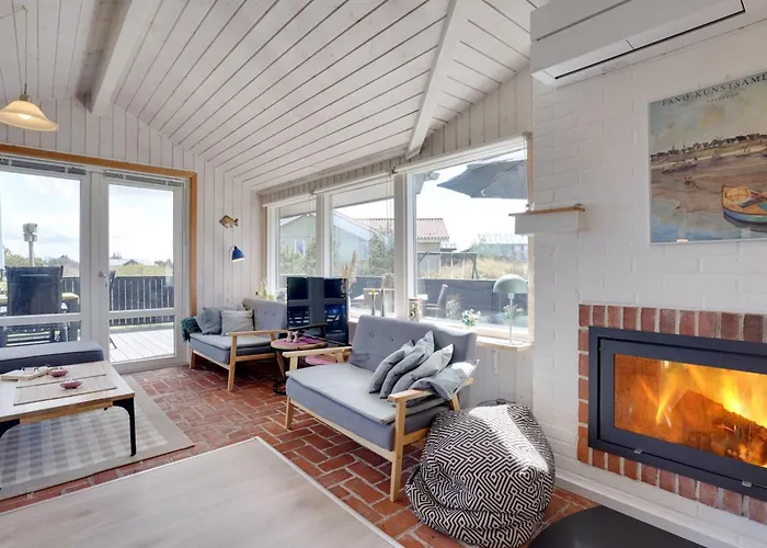 Elmine - 700m From The Sea By Interhome Feriehus